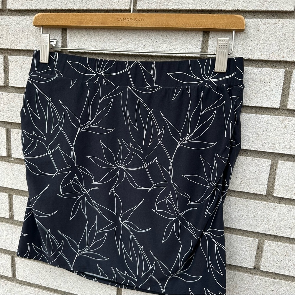 Carve Designs Suzanne Swim Beach Skirt South Point Black White Print - Picture 3 of 8